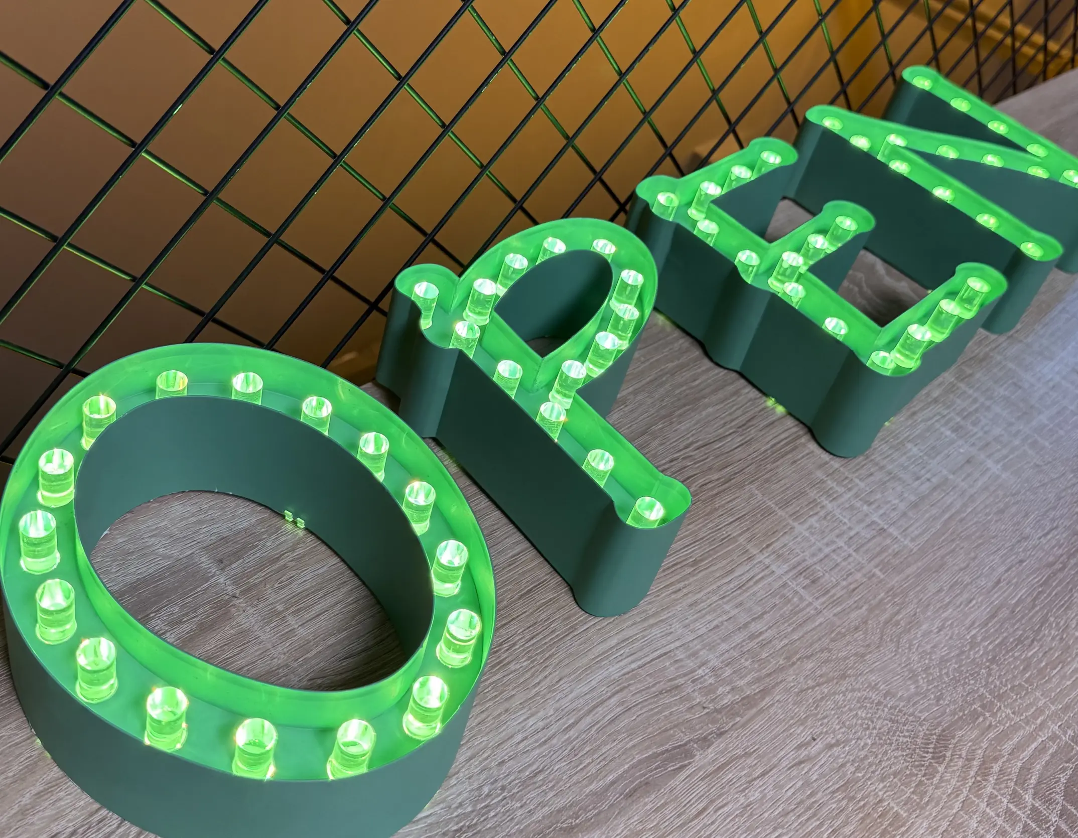 Retail store signage case